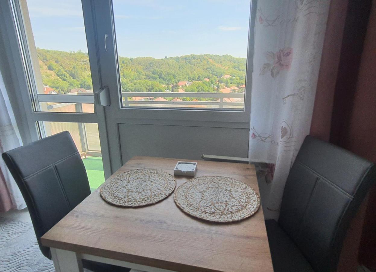 Hegyalja Apartman ミシュコルツ エクステリア 写真
