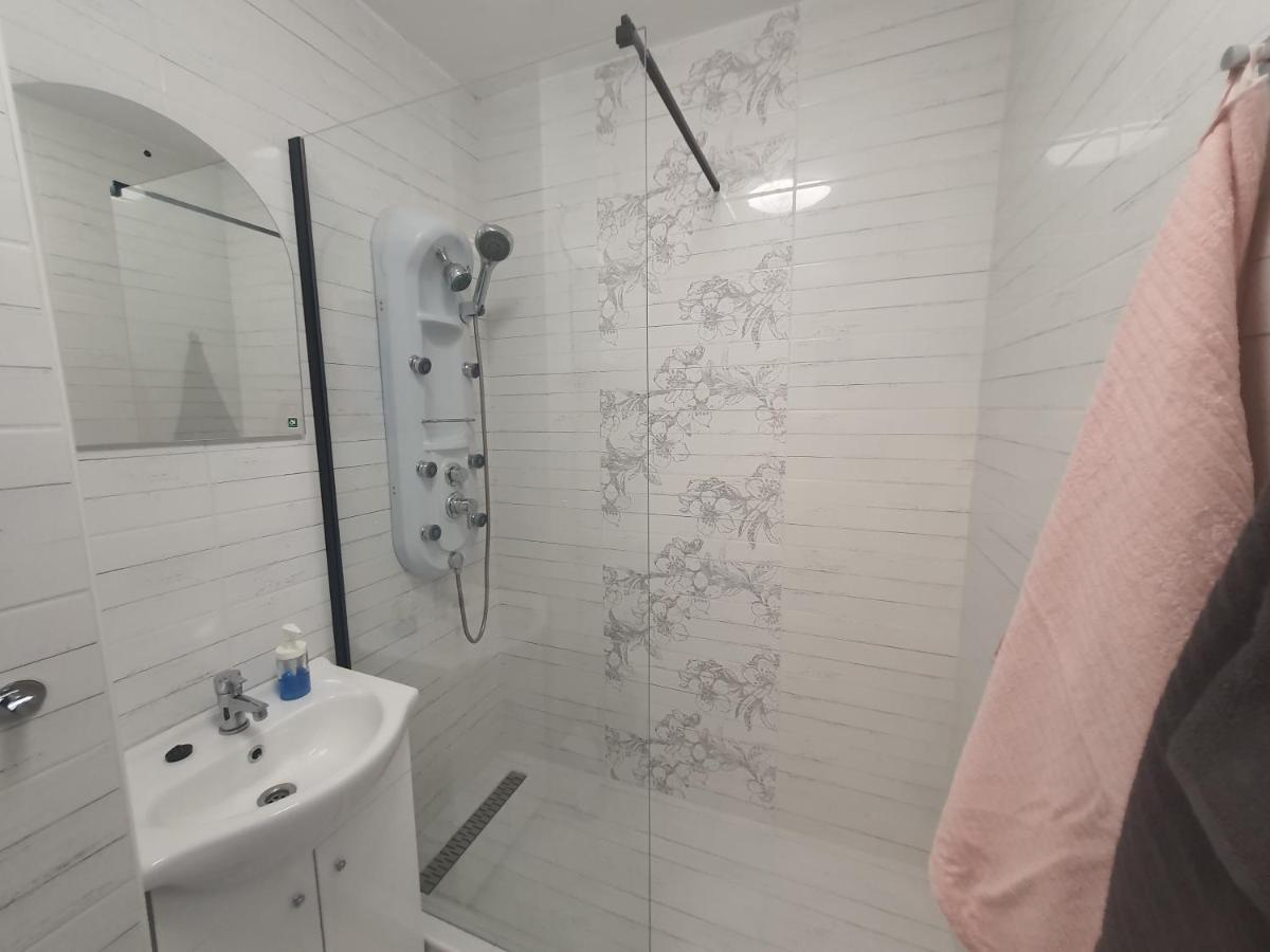 Hegyalja Apartman ミシュコルツ エクステリア 写真
