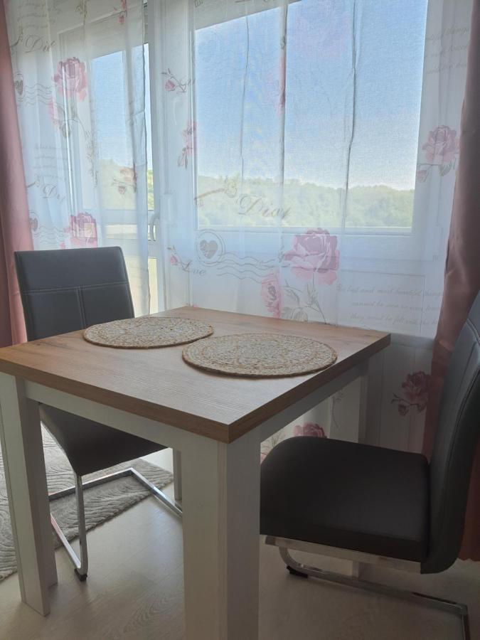 Hegyalja Apartman ミシュコルツ エクステリア 写真
