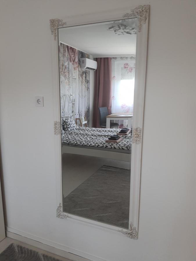 Hegyalja Apartman ミシュコルツ エクステリア 写真
